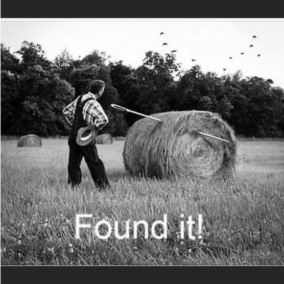 It’s that time of the year - I’m here to assist you for that perfect piece💃🏽🛍 - Picture 4 of 16